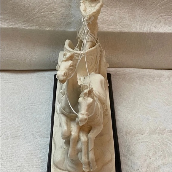 Statue from Tuscany - Picture 6 of 12